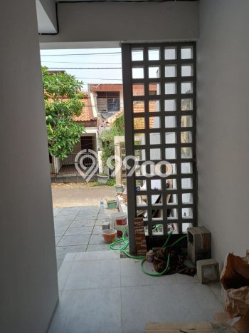 Jual Rumah Eksklusif 3 KT di Pulomas, Jakarta Timur Jual Rumah Eksklusif 3 KT di Pulomas, Jakarta Timur