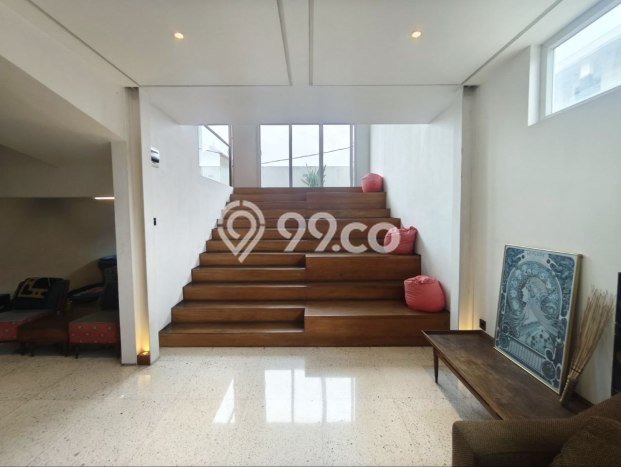 Dijual Rumah Mewah Megah Dengan View Cantik di Kayu Putih, Jakarta Timur Dijual Rumah Mewah Megah Dengan View Cantik di Kayu Putih, Jakarta Timur