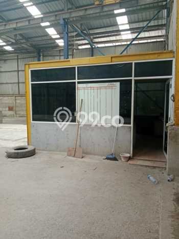 Disewakan Gudang komersial di Cipondoh luas bangunan 2750m2 Disewakan Gudang komersial di Cipondoh luas bangunan 2750m2
