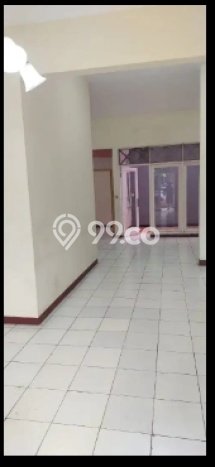 Disewakan! Rumah 3 Kamar Tidur &
2 Kamar Mandi di Bekasi, Bekasi Disewakan! Rumah 3 Kamar Tidur &
2 Kamar Mandi di Bekasi, Bekasi