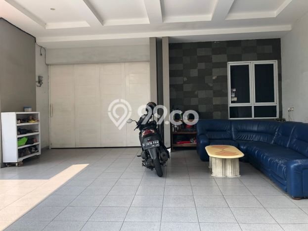 Lokasi strategis! Rumah siap pakai dikontrakkan di Cempaka Putih LB 200m2 Lokasi strategis! Rumah siap pakai dikontrakkan di Cempaka Putih LB 200m2