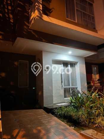 Jual Rumah Eksklusif 2 KT di Gading Serpong, Tangerang Jual Rumah Eksklusif 2 KT di Gading Serpong, Tangerang