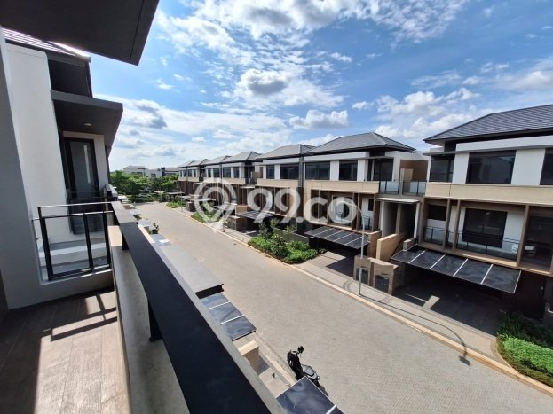 Lokasi strategis! Rumah siap huni disewakan di Lengkong Kulon LB 350m2 Lokasi strategis! Rumah siap huni disewakan di Lengkong Kulon LB 350m2