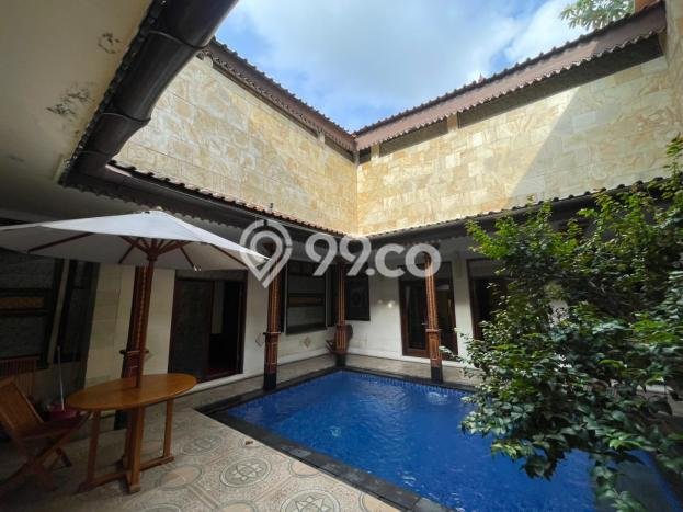 Dijual Rumah Mewah Elegan Dengan View Eksklusif di Lebak Bulus, Jakarta Selatan Dijual Rumah Mewah Elegan Dengan View Eksklusif di Lebak Bulus, Jakarta Selatan