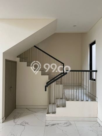 Ready to Use! Premium House LT 126m2 Desain Elegan di Jakarta Garden City Ready to Use! Premium House LT 126m2 Desain Elegan di Jakarta Garden City