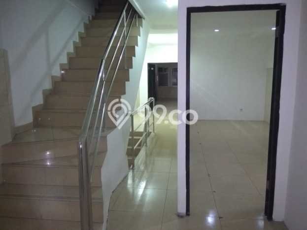 Unit Ruko Dijual di Jakarta Pusat LT 110m2 & LB 350m2 Unit Ruko Dijual di Jakarta Pusat LT 110m2 & LB 350m2