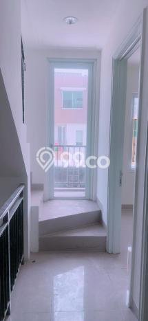 For Sale Rumah 3 Kamar Lokasi Strategis Bagus dan Strategis di Kelapa Gading For Sale Rumah 3 Kamar Lokasi Strategis Bagus dan Strategis di Kelapa Gading
