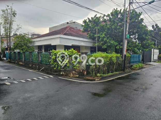 Rumah Elit Modern Tanpa Renovasi di Cipinang Jakarta Timur Rumah Elit Modern Tanpa Renovasi di Cipinang Jakarta Timur