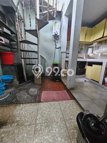 Rumah Elit Modern Tanpa Renovasi di Cipinang Jakarta Timur Rumah Elit Modern Tanpa Renovasi di Cipinang Jakarta Timur