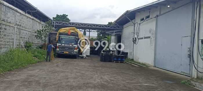 Untuk Dijual! Gudang di Batujajar Bandung LT 2200m2 / LB 800m2 Kawasan Bisnis Untuk Dijual! Gudang di Batujajar Bandung LT 2200m2 / LB 800m2 Kawasan Bisnis