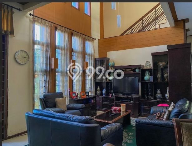 For Sale! Luxury House LT 406m2 Desain Elegan di Turangga For Sale! Luxury House LT 406m2 Desain Elegan di Turangga