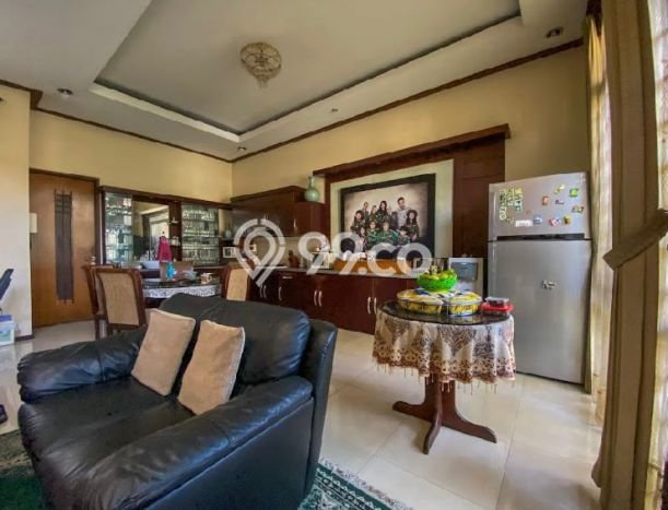 For Sale! Luxury House LT 406m2 Desain Elegan di Turangga For Sale! Luxury House LT 406m2 Desain Elegan di Turangga