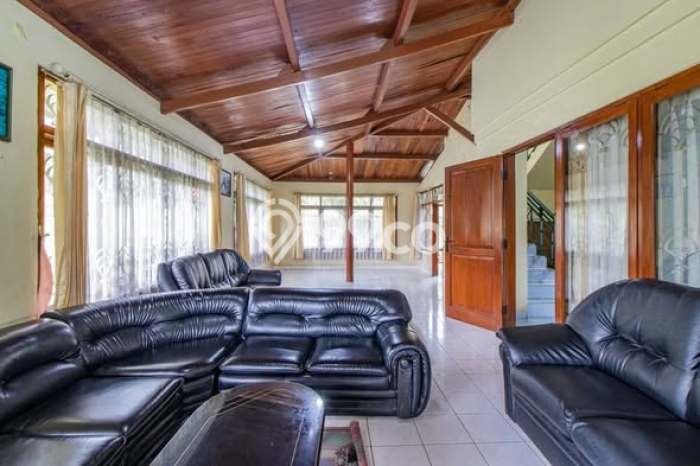 Vila Asri di Ciater, Ukuran 687m2m², Akses ke beragam kebutuhan Vila Asri di Ciater, Ukuran 687m2m², Akses ke beragam kebutuhan