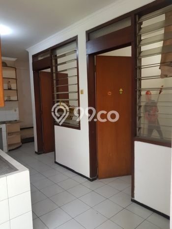 Ready to Use! Luxury House LT 440m2 Desain Elegan di Riau Ready to Use! Luxury House LT 440m2 Desain Elegan di Riau