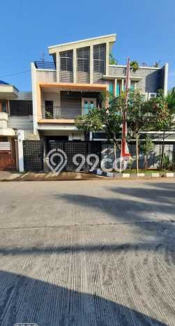 Jual Rumah Mewah Elegan Dengan View Eksklusif di Green garden, Jakarta Barat Jual Rumah Mewah Elegan Dengan View Eksklusif di Green garden, Jakarta Barat