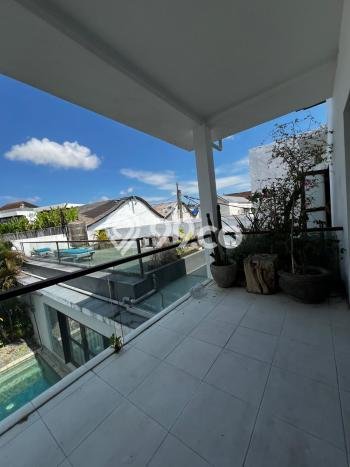 Vila di , Luas 230m2m², Lokasi Strategis Vila di , Luas 230m2m², Lokasi Strategis