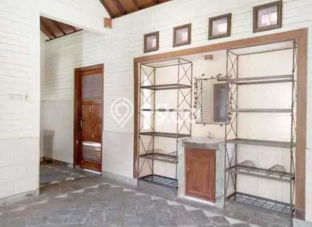 Rumah Elit LB 600m2 Siap Huni Desain Elegan di Renon, Denpasar Rumah Elit LB 600m2 Siap Huni Desain Elegan di Renon, Denpasar