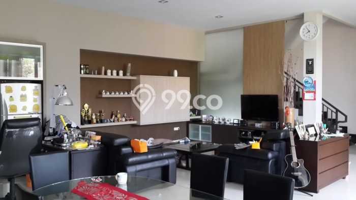 Ready to Use! Luxury House LT 827m2 Desain Modern di Setiabudi Ready to Use! Luxury House LT 827m2 Desain Modern di Setiabudi