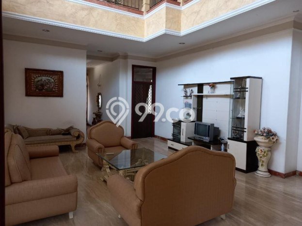 Best Deal Hunian Premium Ideal dan Luas di Genteng, Surabaya Best Deal Hunian Premium Ideal dan Luas di Genteng, Surabaya