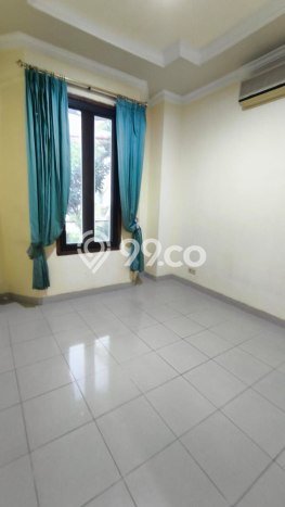 Rumah di Mulyorejo, 5 KT, Pemandangan Kota, LT 240m2m² LB 256m2m² Rumah di Mulyorejo, 5 KT, Pemandangan Kota, LT 240m2m² LB 256m2m²