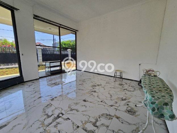 Siap Huni Rumah Mewah 6 Kamar di Mulyorejo Dekat ke Mana Saja Siap Huni Rumah Mewah 6 Kamar di Mulyorejo Dekat ke Mana Saja