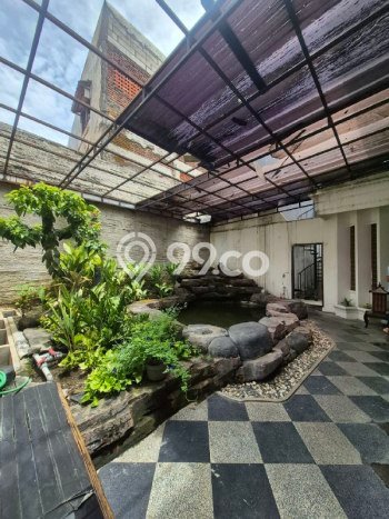 Rumah Luxury Modern Siap Huni di Kertajaya Surabaya Rumah Luxury Modern Siap Huni di Kertajaya Surabaya