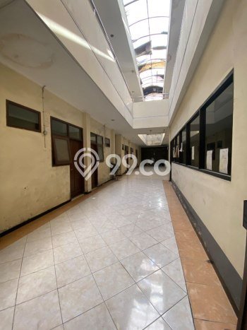 Rumah Luxury di Surabaya Strategis Kondisi Terawat Rumah Luxury di Surabaya Strategis Kondisi Terawat