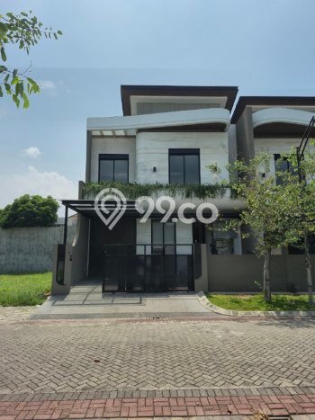 Rumah Luxury Modern Siap Huni di Graha Surabaya Rumah Luxury Modern Siap Huni di Graha Surabaya