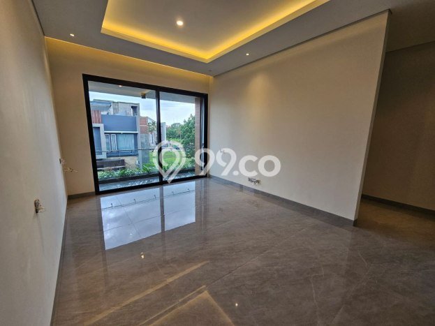 Rumah di Pakuwon Indah, Surabaya, Luas 330m2m² Bangunan 600m2m² Rumah di Pakuwon Indah, Surabaya, Luas 330m2m² Bangunan 600m2m²