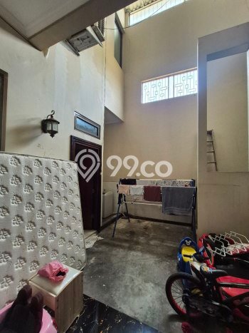 Rumah Berkualitas LT 200m2m² / LB 360m2m² di , Dekat Pusat Kota, Surabaya Rumah Berkualitas LT 200m2m² / LB 360m2m² di , Dekat Pusat Kota, Surabaya