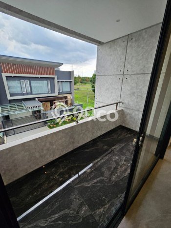 Rumah di Pakuwon Indah, Surabaya, Luas 330m2m² Bangunan 600m2m² Rumah di Pakuwon Indah, Surabaya, Luas 330m2m² Bangunan 600m2m²