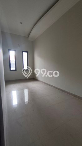 For Sale Hunian Rumah Terawat 4 Kamar di Mulyosari, Surabaya For Sale Hunian Rumah Terawat 4 Kamar di Mulyosari, Surabaya