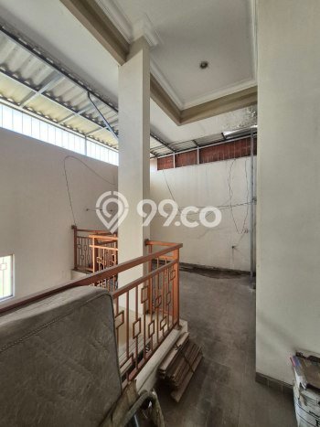HOT PROPERTY! Rumah Premium area , Luas 240m2m² Bangunan 288m2m² HOT PROPERTY! Rumah Premium area , Luas 240m2m² Bangunan 288m2m²