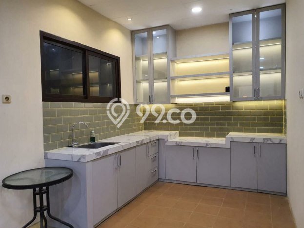 Dijual Segera Kost 7 Kamar, 3 Kamar Mandi di Rungkut, Surabaya, Luas 300m2 Dijual Segera Kost 7 Kamar, 3 Kamar Mandi di Rungkut, Surabaya, Luas 300m2