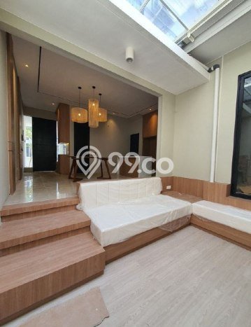 Rumah Mewah 4 KT 4 KM di Kompleks Perumahan Citraland, Surabaya Rumah Mewah 4 KT 4 KM di Kompleks Perumahan Citraland, Surabaya