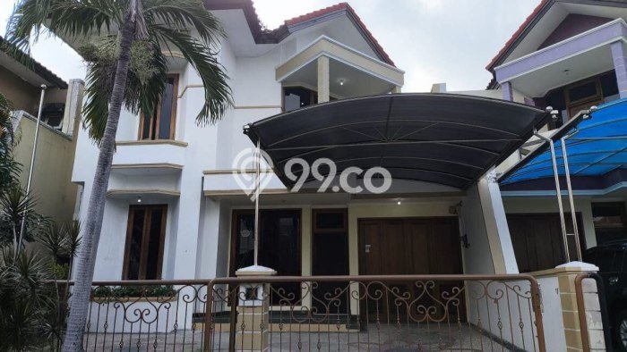 Rumah di Mulyorejo, 5 KT, Pemandangan Kota, LT 240m2m² LB 256m2m² Rumah di Mulyorejo, 5 KT, Pemandangan Kota, LT 240m2m² LB 256m2m²