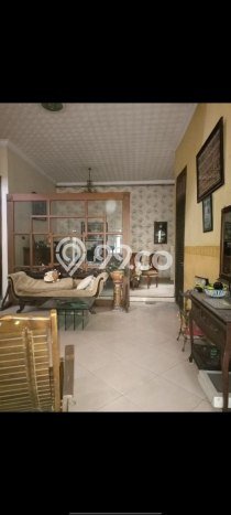 HOT DEAL! Rumah Berkualitas di Jambangan, Surabaya, LT 256m2m² LB 400m2m² HOT DEAL! Rumah Berkualitas di Jambangan, Surabaya, LT 256m2m² LB 400m2m²