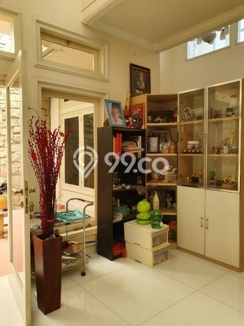 Jual Rumah Mewah Elegan Dengan View Cantik di Kertajaya, Surabaya Jual Rumah Mewah Elegan Dengan View Cantik di Kertajaya, Surabaya