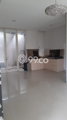 Rumah Siap Pakai di Pakuwon Indah, Surabaya, Luas 128m2m² LB 125m2m² Rumah Siap Pakai di Pakuwon Indah, Surabaya, Luas 128m2m² LB 125m2m²