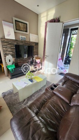 Dijual Rumah Premium dengan Fasilitas Sekitar Lengkap di Wiyung, Surabaya Dijual Rumah Premium dengan Fasilitas Sekitar Lengkap di Wiyung, Surabaya