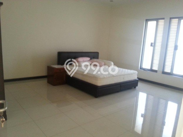 Siap Huni Rumah Mewah 6 Kamar di Sukolilo Dekat ke Mana Saja Siap Huni Rumah Mewah 6 Kamar di Sukolilo Dekat ke Mana Saja