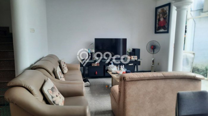 Rumah 5 Kamar Harga Terjangkau di Wiyung, Surabaya Rumah 5 Kamar Harga Terjangkau di Wiyung, Surabaya