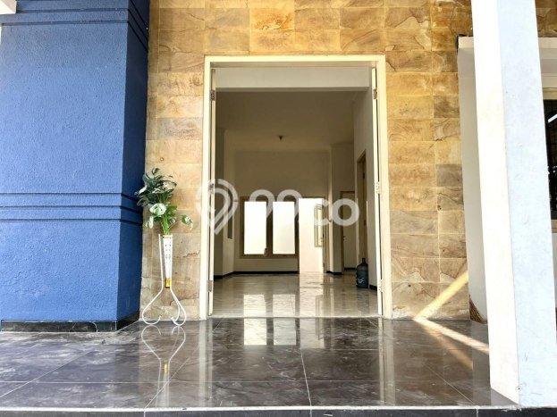 Dijual Rumah 4 Kamar Lokasi Strategis Nyaman dan Strategis di Kenjeran Dijual Rumah 4 Kamar Lokasi Strategis Nyaman dan Strategis di Kenjeran