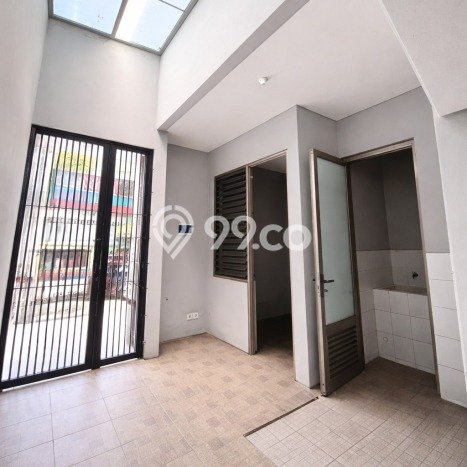 Dijual Rumah Premium dengan Fasilitas Sekitar Lengkap di Wiyung, Surabaya Dijual Rumah Premium dengan Fasilitas Sekitar Lengkap di Wiyung, Surabaya