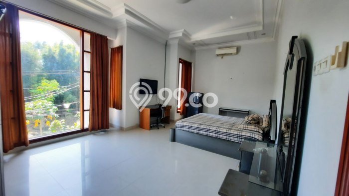Rumah 5 Kamar Harga Terjangkau di Wiyung, Surabaya Rumah 5 Kamar Harga Terjangkau di Wiyung, Surabaya