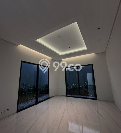 Rumah Luxury Modern Tanpa Renovasi di Citraland Surabaya Rumah Luxury Modern Tanpa Renovasi di Citraland Surabaya