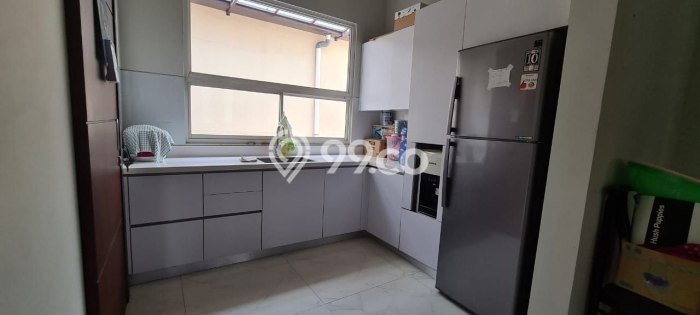 Rumah Elit Modern Tanpa Renovasi di Darmo Permai Surabaya Rumah Elit Modern Tanpa Renovasi di Darmo Permai Surabaya