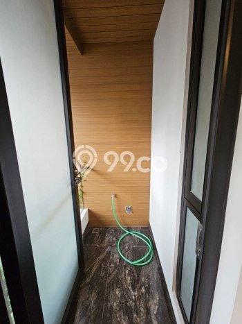 Rumah di Pakuwon Indah, Surabaya, Luas 330m2m² Bangunan 600m2m² Rumah di Pakuwon Indah, Surabaya, Luas 330m2m² Bangunan 600m2m²