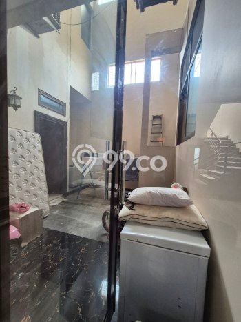 Rumah Berkualitas LT 200m2m² / LB 360m2m² di , Dekat Pusat Kota, Surabaya Rumah Berkualitas LT 200m2m² / LB 360m2m² di , Dekat Pusat Kota, Surabaya