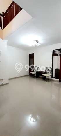 For Sale! Premium House LT 160m2 Desain Modern di Pondok Indah For Sale! Premium House LT 160m2 Desain Modern di Pondok Indah